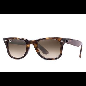 RAY-BAN Wayfarer Ease Tortoise Sunglasses